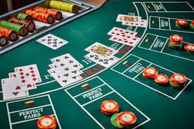 Result history list showing multiple game outcomes with dates and balances